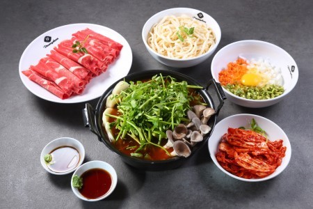 Deungchon Shabu Kalguksu Myeongdong Branch - Experience the Ultimate Culinary Delights in Myeongdong!