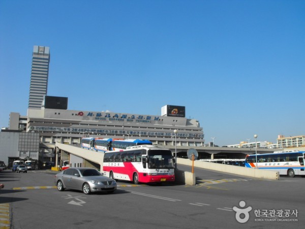 ソウル 京釜 嶺東 高速バスターミナル 서울 경부 영동 고속버스터미널 トリップポーズ