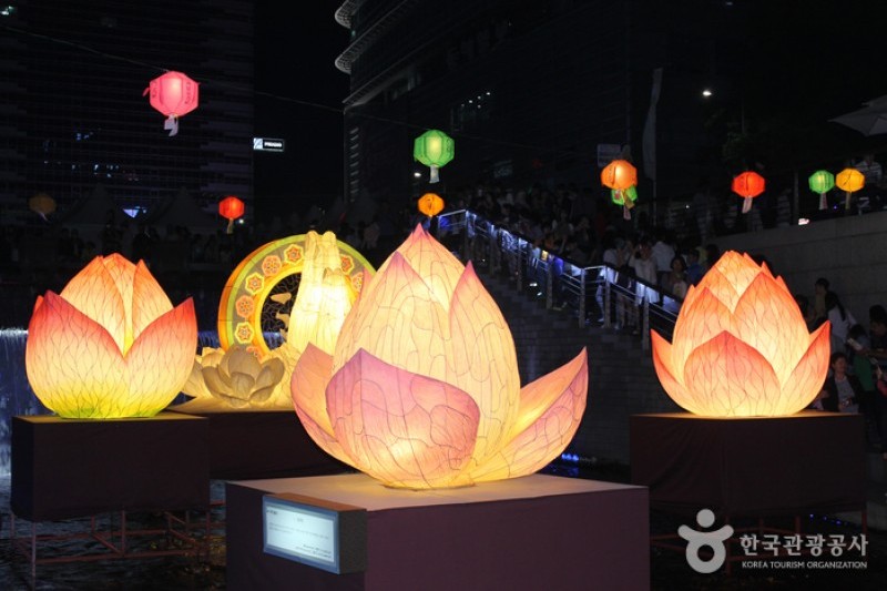 Yeon deung hoe lotus lantern deals festival