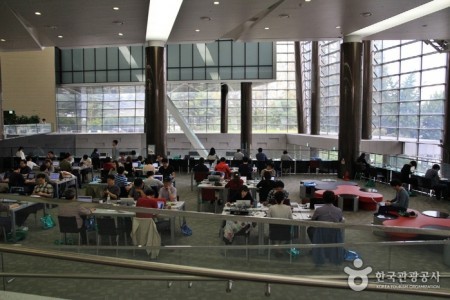 The National Library of Korea 