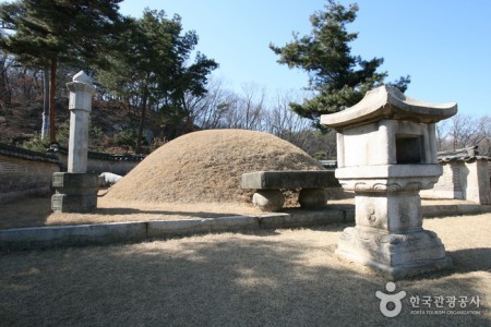 首爾貞陵 [UNESCO世界文化遺產]