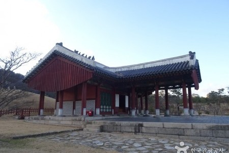 Uireung Royal Tomb [UNESCO World Heritage] 