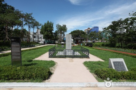 Jangchungdan Park 