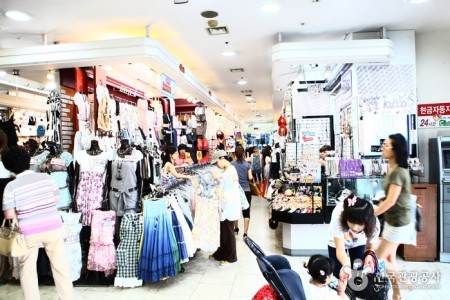 Dongdaemun Fashion Town Special Tourist Zone 