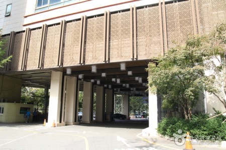 The Riverside酒店