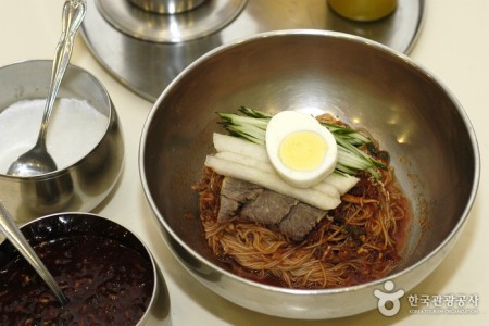 明洞咸興麺屋