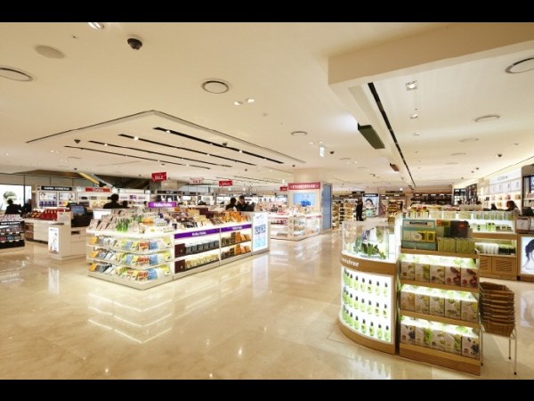 新羅免税店 ソウル店 신라면세점 서울점 トリップポーズ