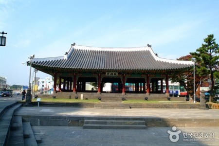 Jeju Gwandeokjeong Pavilion 