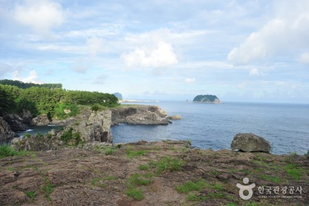 Sammaebong Peak 