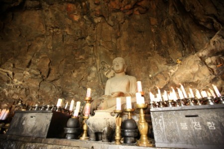 Sanbanggulsa Grotto 