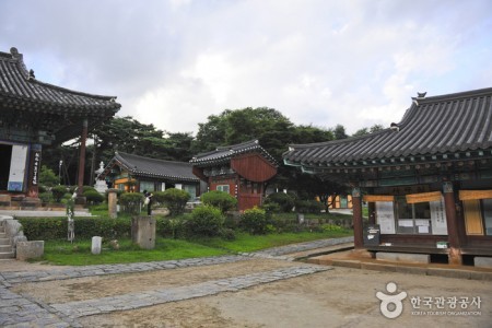 Yongjusa Temple 