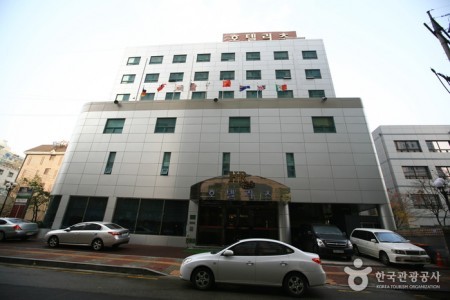 Hotel Ritz (호텔리츠)