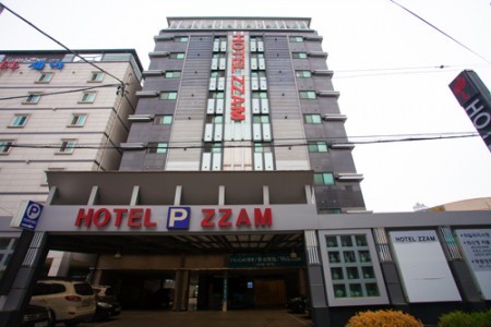 Zzam Hotel - Goodstay 