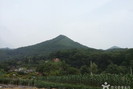 Baegunbong Peak 