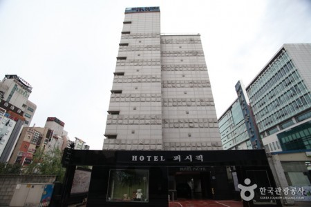 Hotel Pacific 