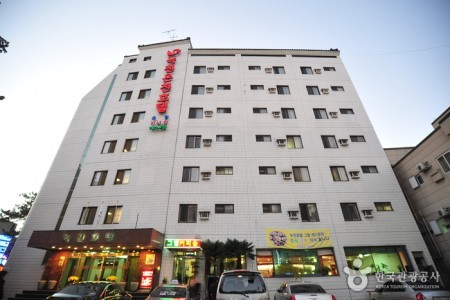 Nokcheon Hotel - Goodstay 