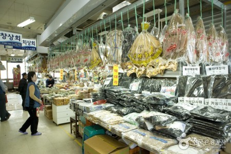 釜山 チャガルチ市場 乾魚部