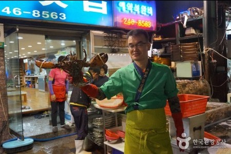 忠武生魚片店