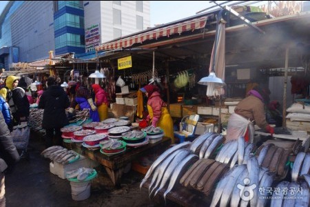 釜山 チャガルチ市場（부산 자갈치시장）