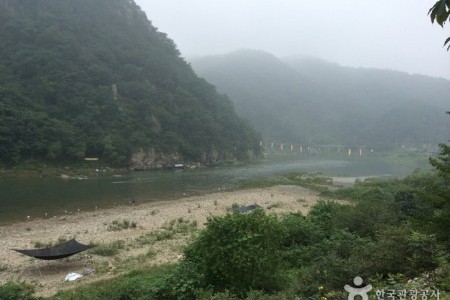 Hongcheongang River 