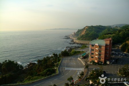 Saecheonnyeon Road 