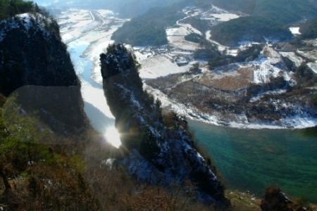 Seondol Cliff (선돌)