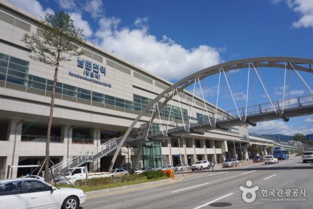 Namchuncheon Station 