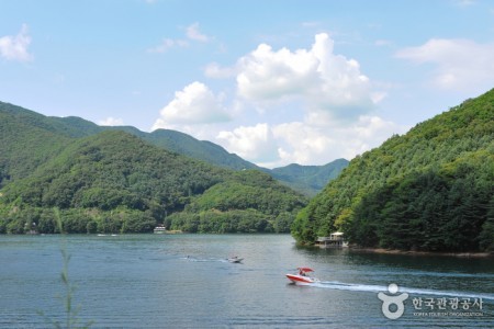 Cheongpyeong Lake 