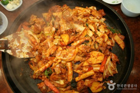 明洞本家タッカルビ(명동본가 닭갈비)