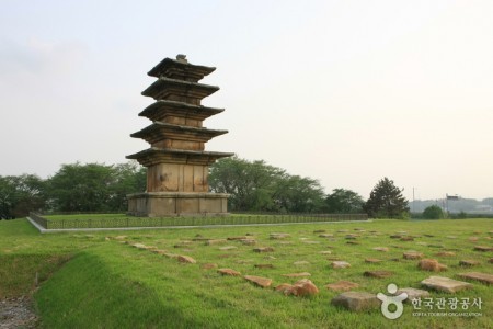 Iksan Wanggungni Historic Site [UNESCO World Heritage] 