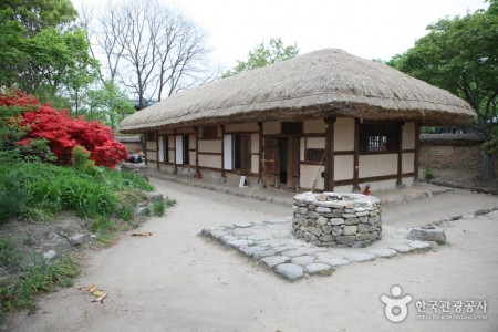 Gochang Old House of Sin Jae-Hyo 