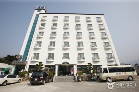 Namwon Hotel - Goodstay 