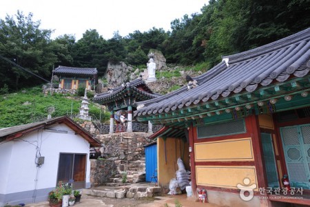 Donggosa Temple 