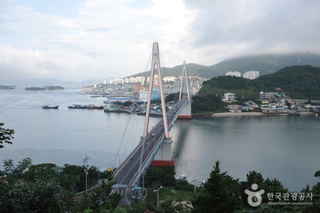 突山大橋