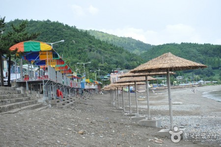 万聖里黒砂海岸（万聖里海水浴場）（만성리 검은모래해변