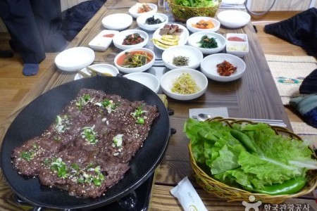 Tteokgalbibonga Restaurant - Damyang Branch (떡갈비본가-담양)