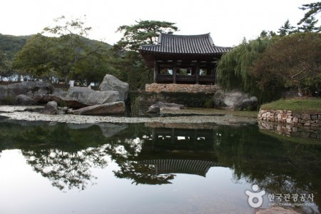 Bogildo Island Seyeonjeong Pavilion 