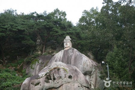 安東泥川洞石仏