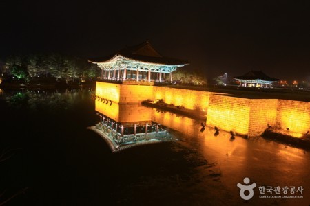 Gyeongju Donggung Palace and Wolji Pond 