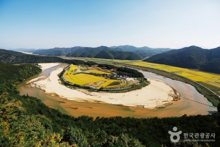 Hoeryongpo Village (회룡포)