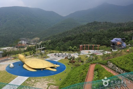 Sancheong Oriental Medicine Theme Park 
