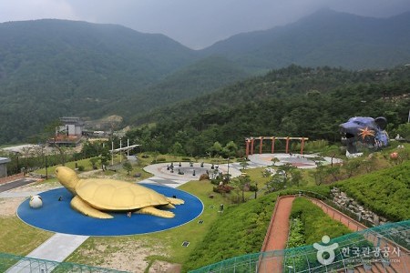 山清韓方テーマパーク（伝統韓方休養観光地）（산청한방테마파크