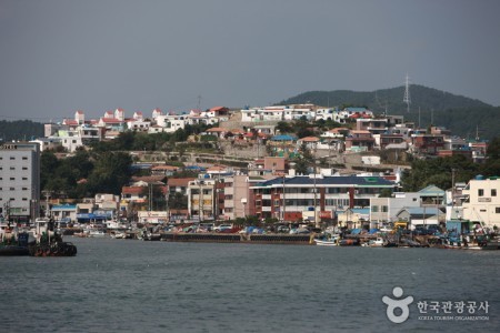 Dongpirang Village 