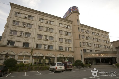 Samsung Spa Hotel - Goodstay 