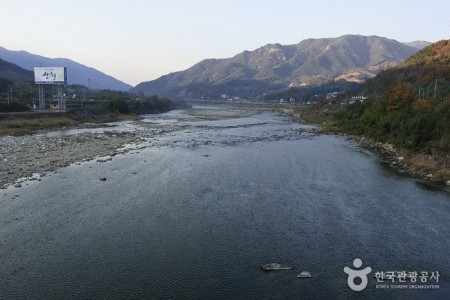 Gyeonghogang River (경호강)