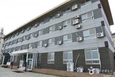 Namhae Youth Hostel 