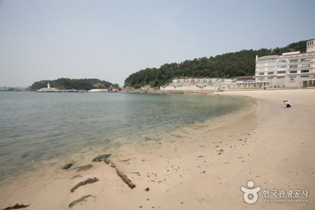 南逸臺海水浴场