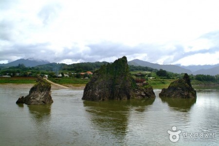 Eight Scenic Views of Danyang 