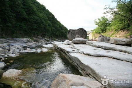 Seonam Valley 