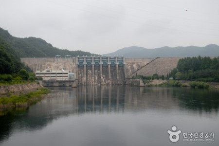 Daecheong Dam 